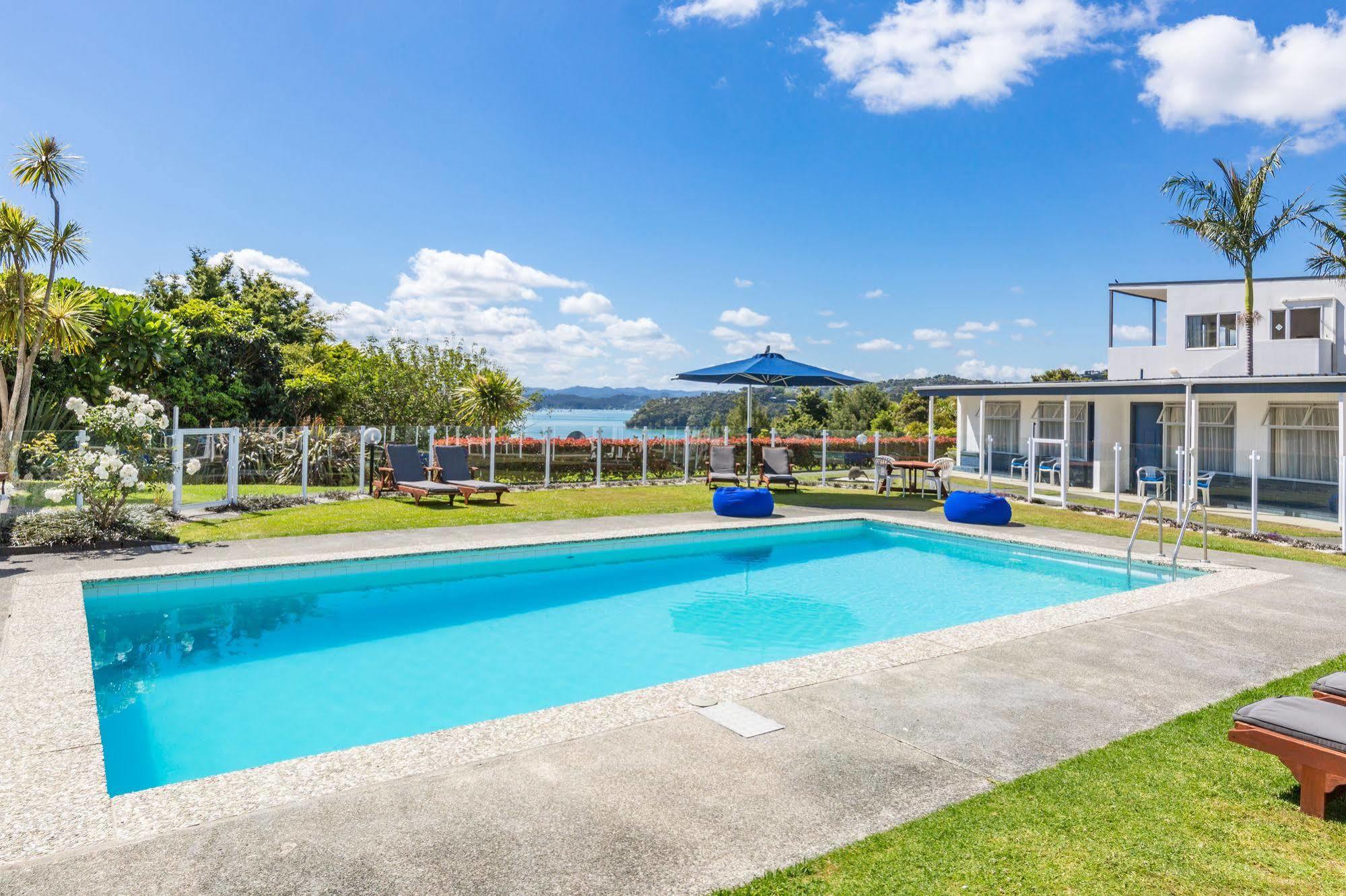 Aloha Seaview Resort Motel Пайхия Екстериор снимка
